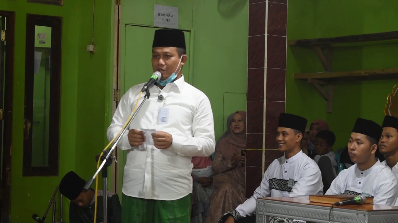 Bupati Kebumen Arif Sugianto disomasi warganya terkait penggantian nama sejumlah jalan dan tempat di wilayahnya,