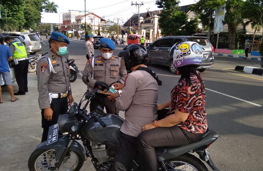 Personel polisi terkena tilang di wilayah Jambi