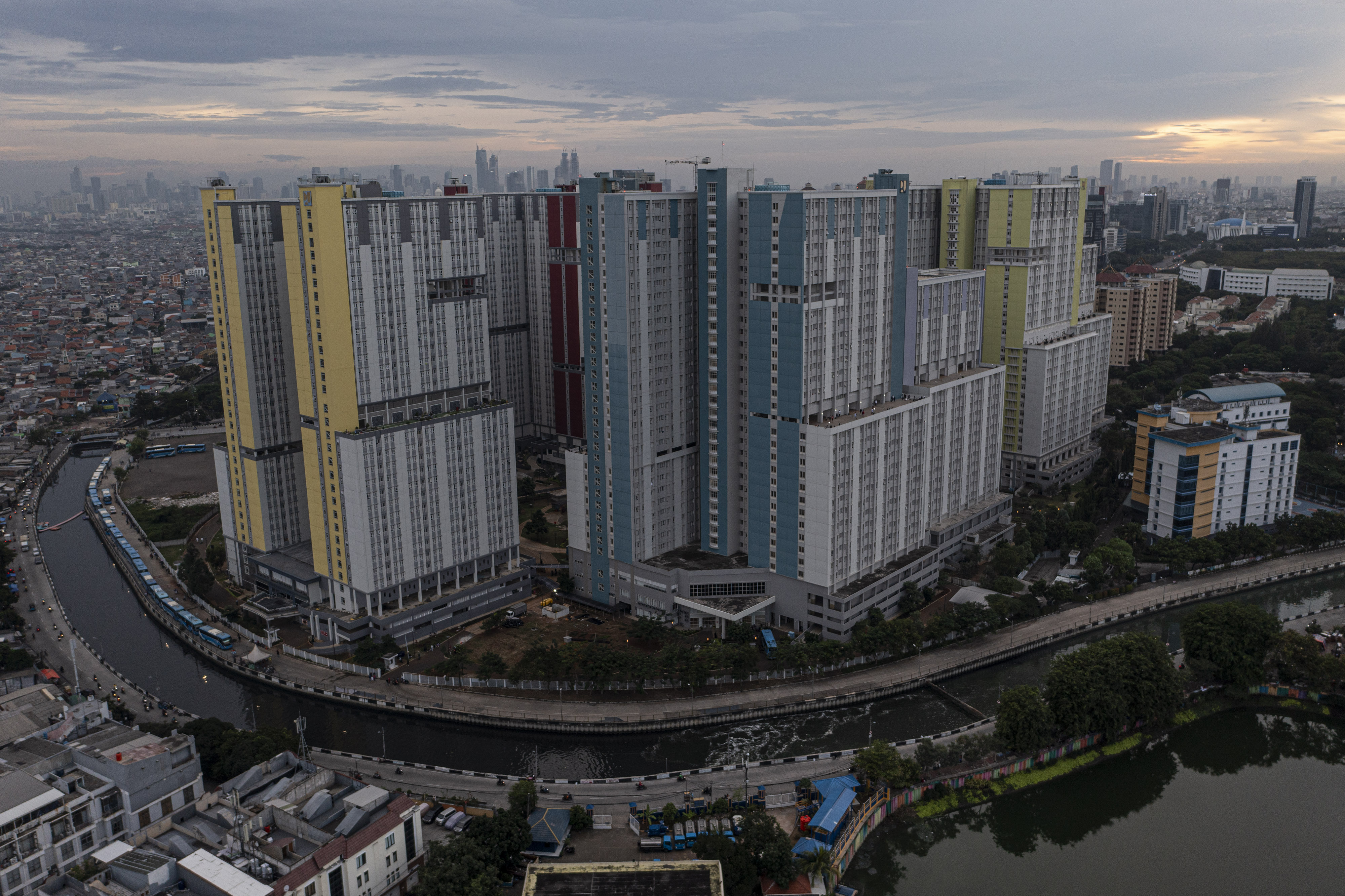 Rumah Sakit Darurat COVID-19 (RSDC) Wisma Atlet di Kemayoran, Jakarta