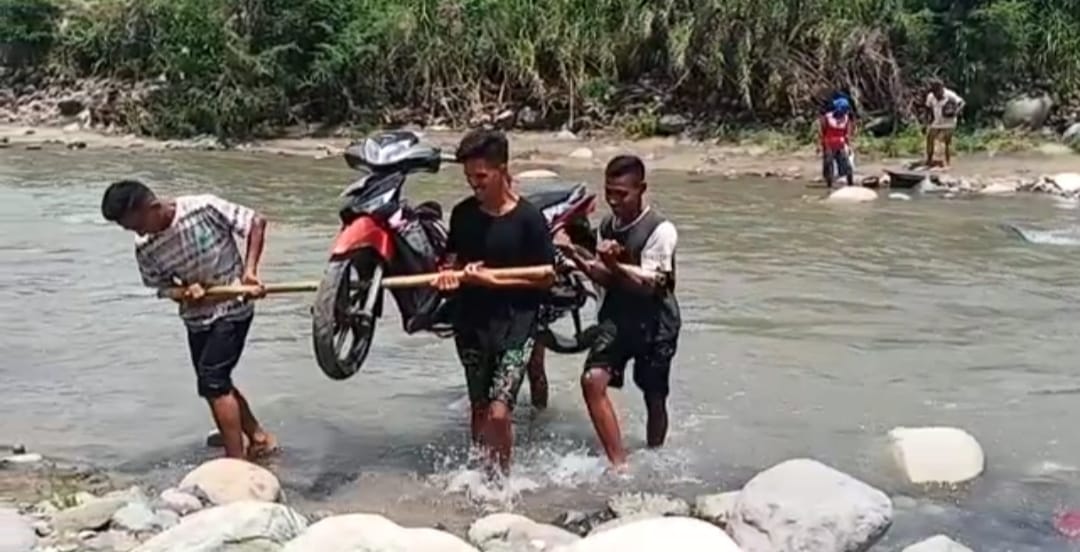 Penyedia jasa pikul kendaraan di 