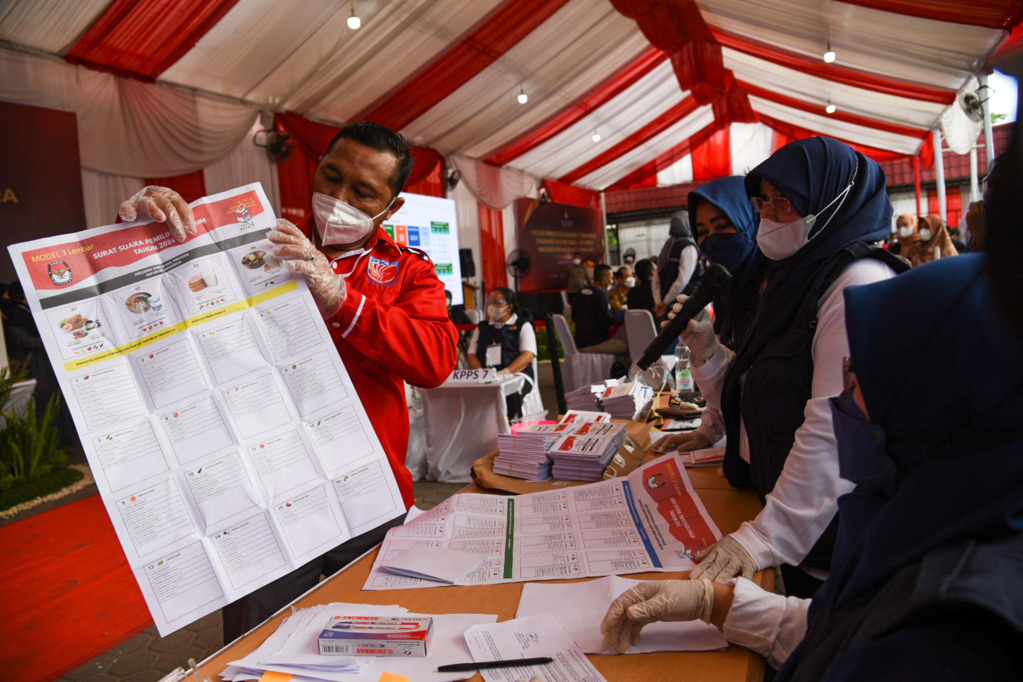 Simulasi surat suara untuk Pemilu 2024