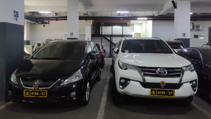 IPW Minta Polri Usut Pelanggaran Hukum Pelat Nomor Kendaraan Arteria Dahlan