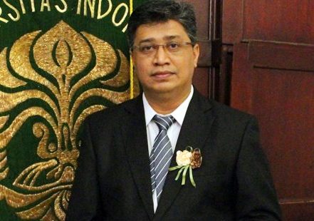  Dokter Spesialis Penyakit Dalam Dr. dr. Ikhwan Rinaldi, SpPD-KHOM, M-Epid,Mpid,Mpd.Ked.