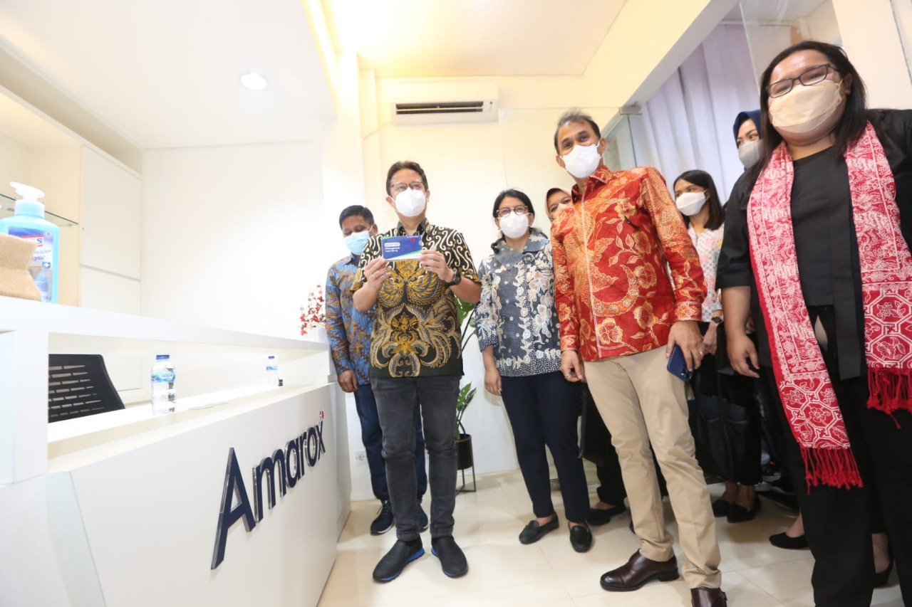 Kunjungan Menkes Budi Gunadi Sadikin ke fasilitas PT Amarox Pharma Global
