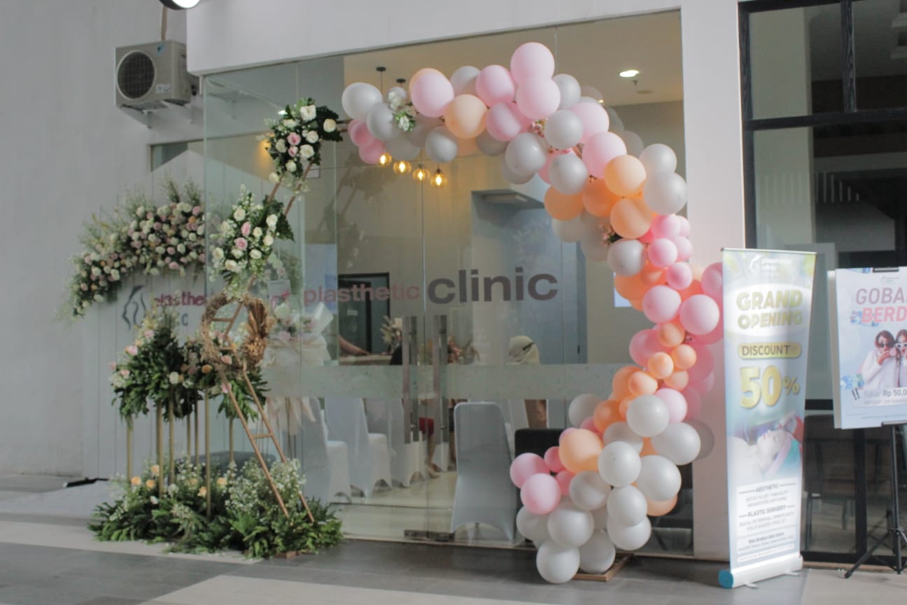 Pembukaan cabang Plasthetic Clinic di Alam Sutera, Banten.