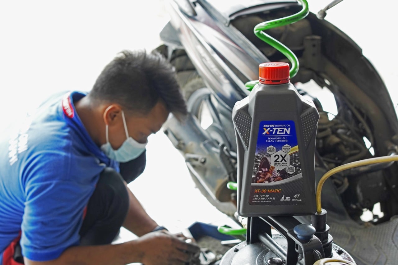 X-Ten Buktikan Mampu Jadi Oli Tahan Lama