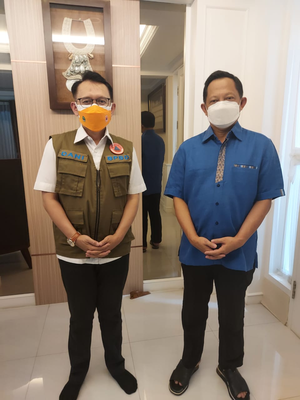 Kepala BPBD Jabar Dani Ramdan bersama Mendagri M Tito Karnavian