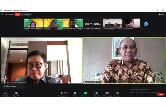 Kepala BPPSDMP Dedi Nursyamsi (kiri) dan Kadistan Lebak, Rahmat Yuniar