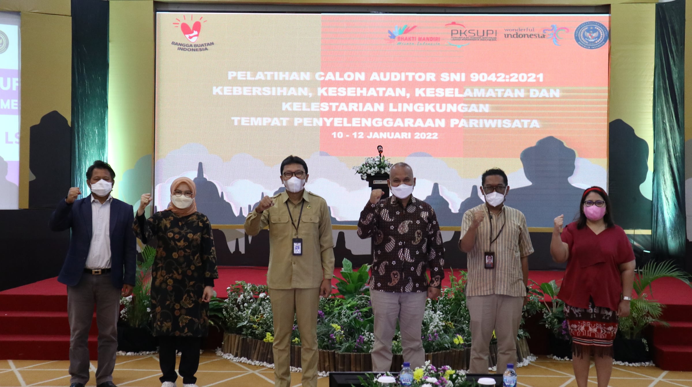 Acara pembukaan Pelatihan Auditor SNI 9042:2021 Kebersihan, Kesehatan, Keselamatan, dan Kelestarian Lingkungan Tempat  Pariwisata.