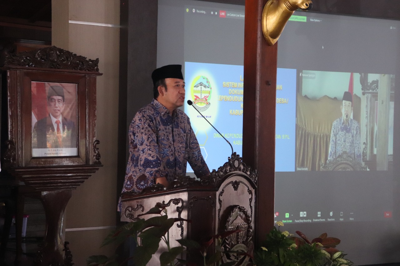 Bupati Banyumas, Achmad Husein.