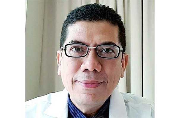 Iqbal Mochtar Dokter dan doktor bidang kedokteran dan kesehatan