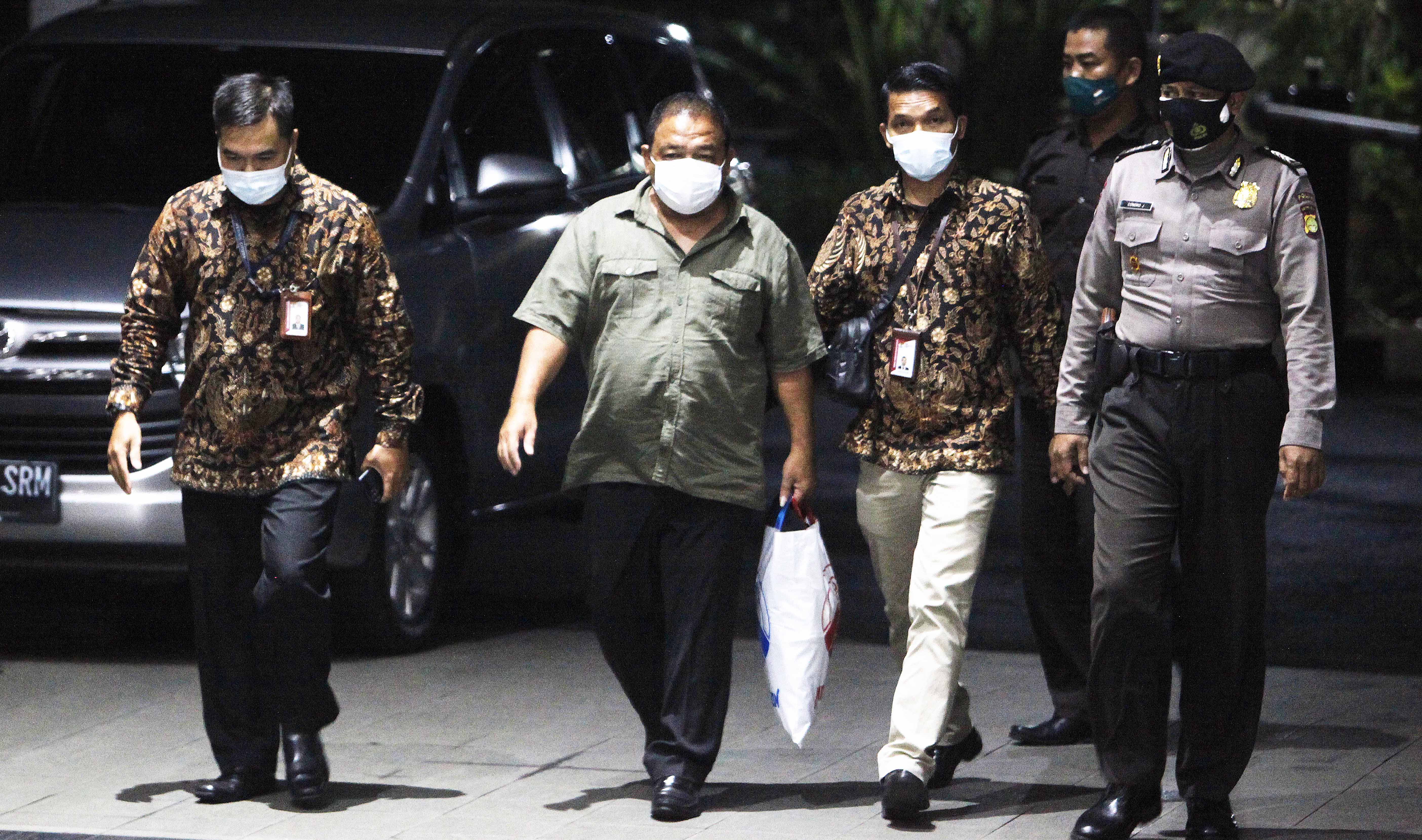 Bupati Langkat Terbit Rencana Perangin-angin (kedua dari kiri)