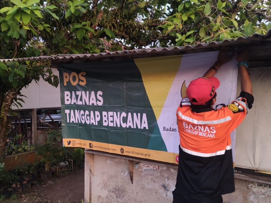 Perusahaan jasa logistik itu memberikan bantuan dana sejumlah Rp50 juta melalui Badan Amil Zakat Nasional (Baznas).