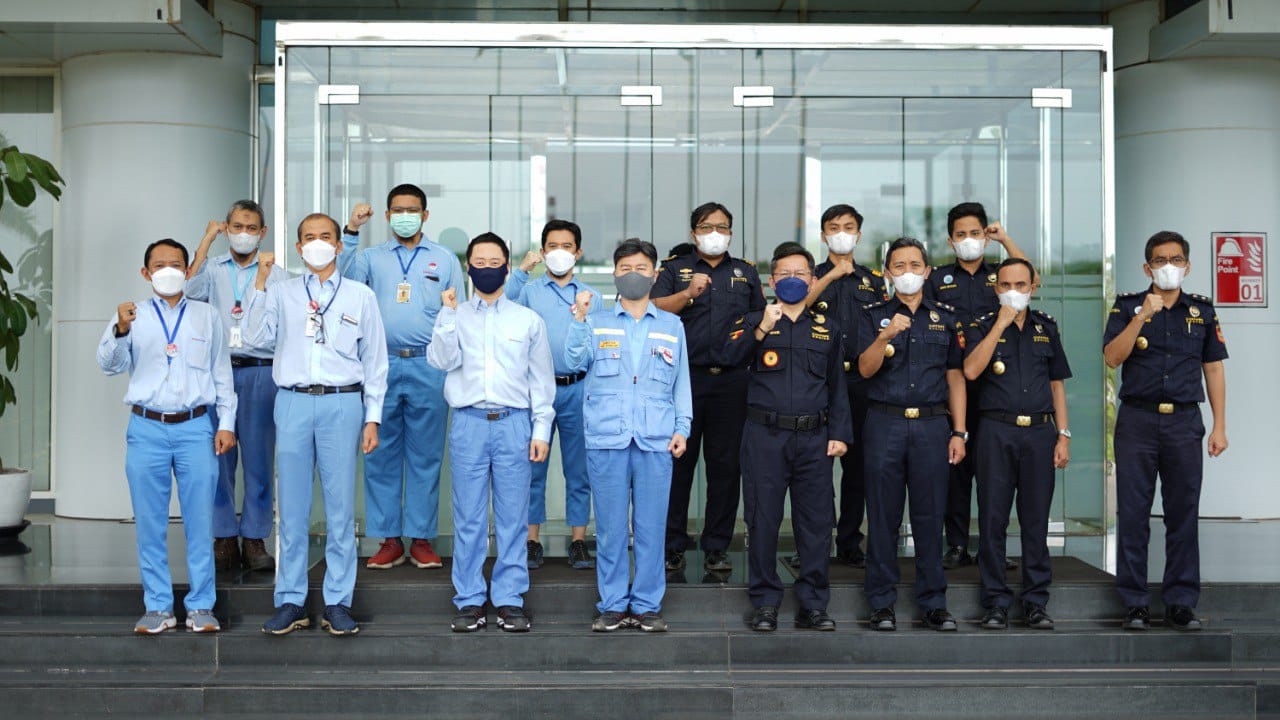 Penyerahan sertifikat AEO untuk Krakatau Posco