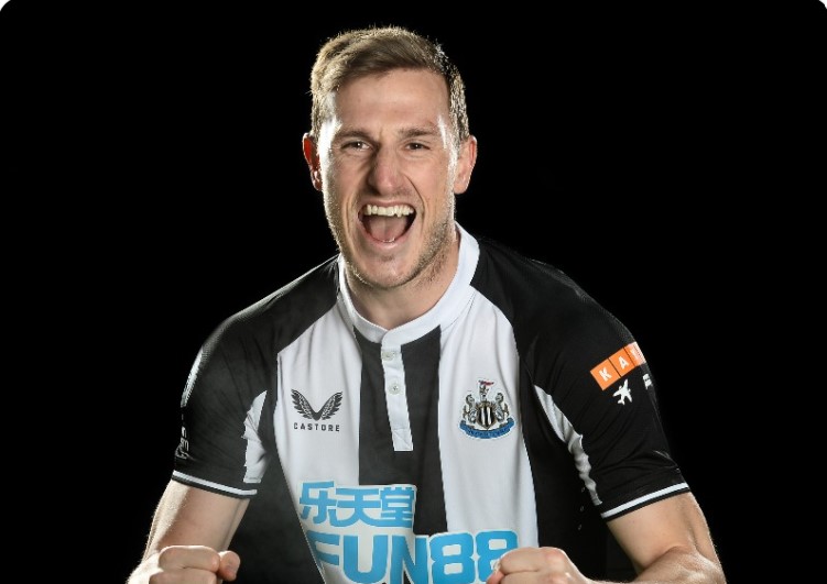Penyerang baru Newcastle United Chris Wood