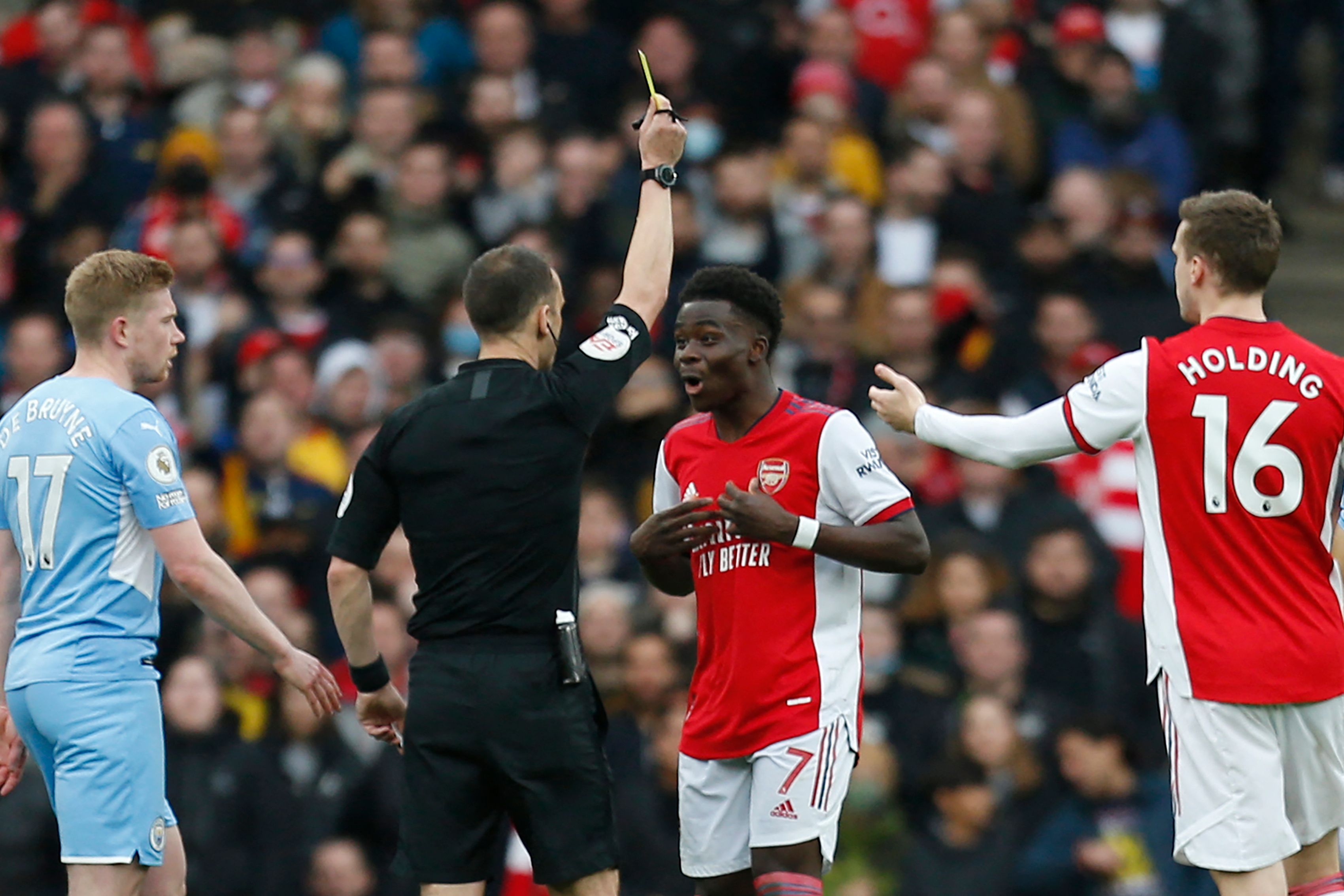 FA Selidiki Kartu Kuning Arsenal karena Pola Taruhan yang Ganjil