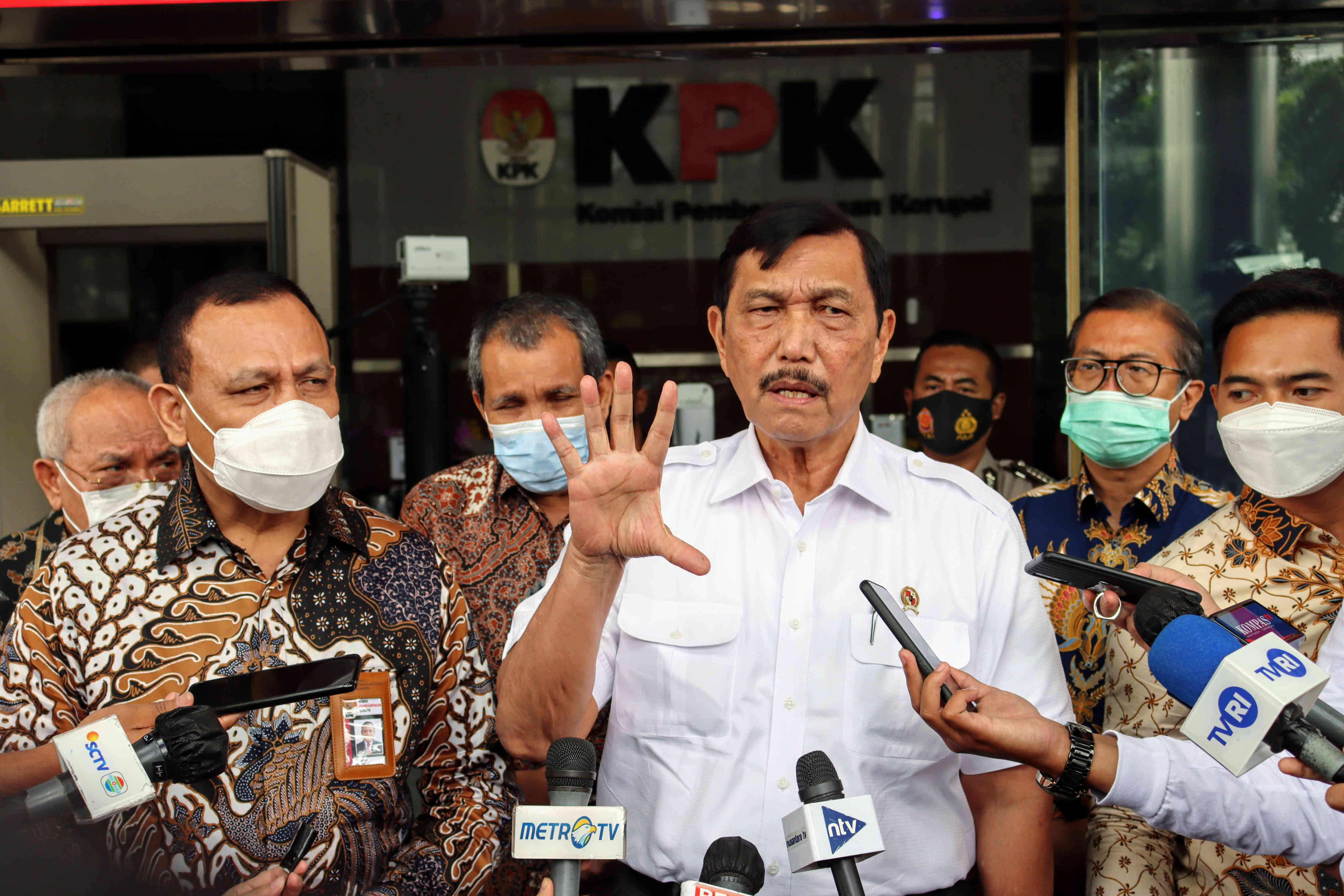 Kasus Covid-19 Meningkat, Luhut: Sekolah Tatap Muka Masih Lanjut