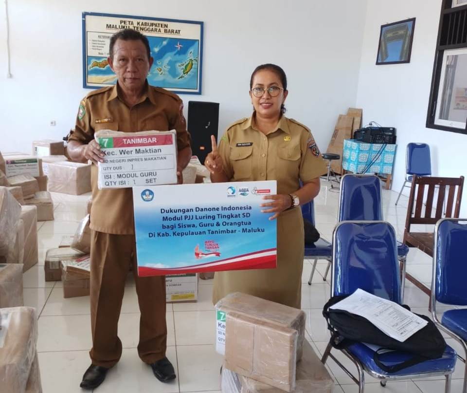 Bantuan Modul Pembelajaran Jarak Jauh (PJJ) Luring Tingkat SD di kota dan kabupaten daerah 3T di Indonesia.
