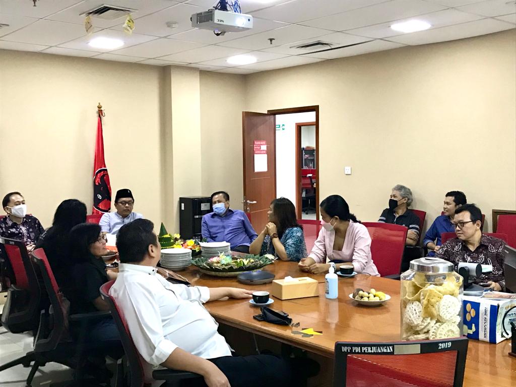 Dubes RI untuk Tunisia Zuhairi Misrawi menggelar doa bersama secara online dan offline.