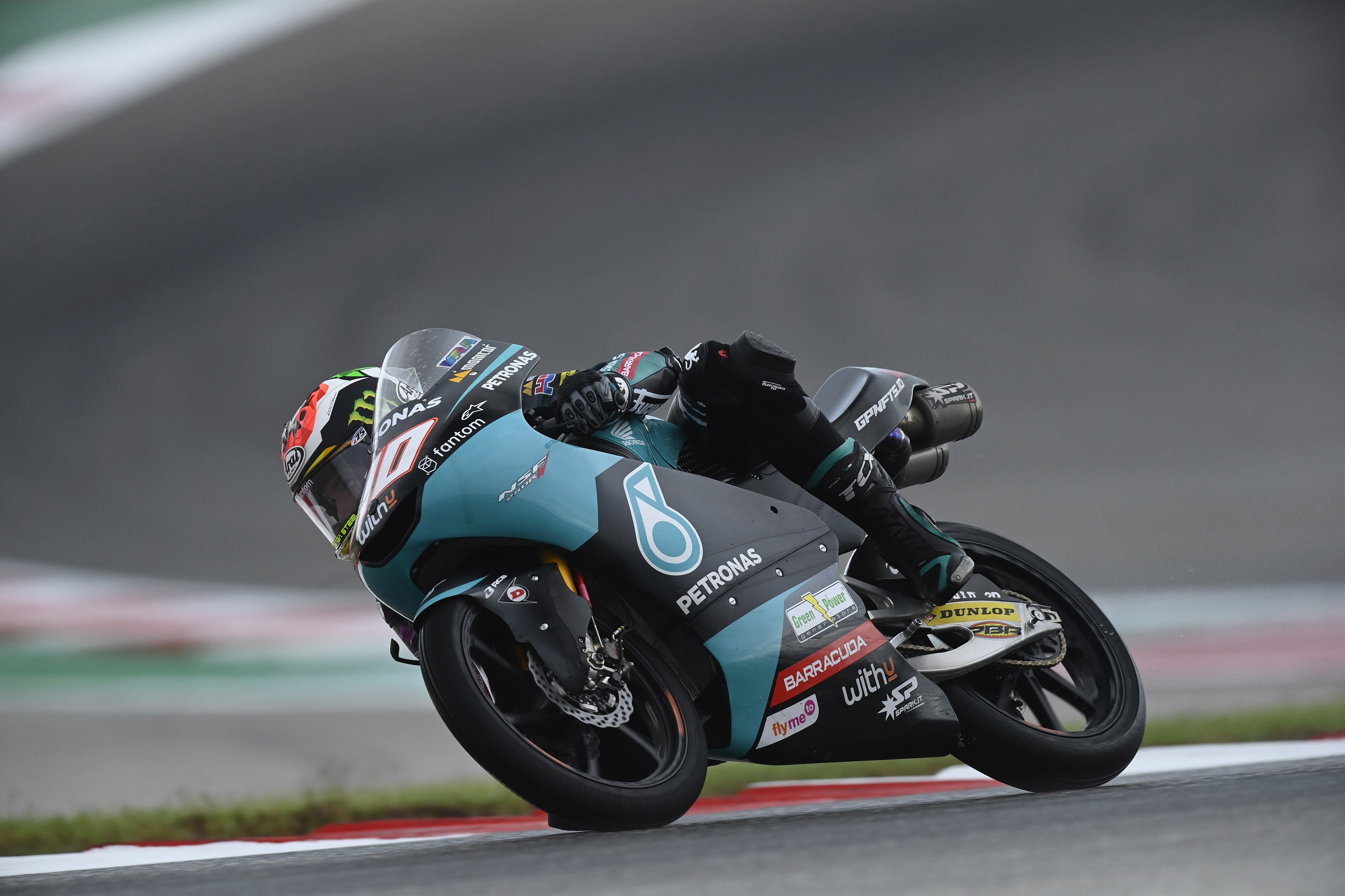 Pembalap Afrika Selatan Darryn Binder