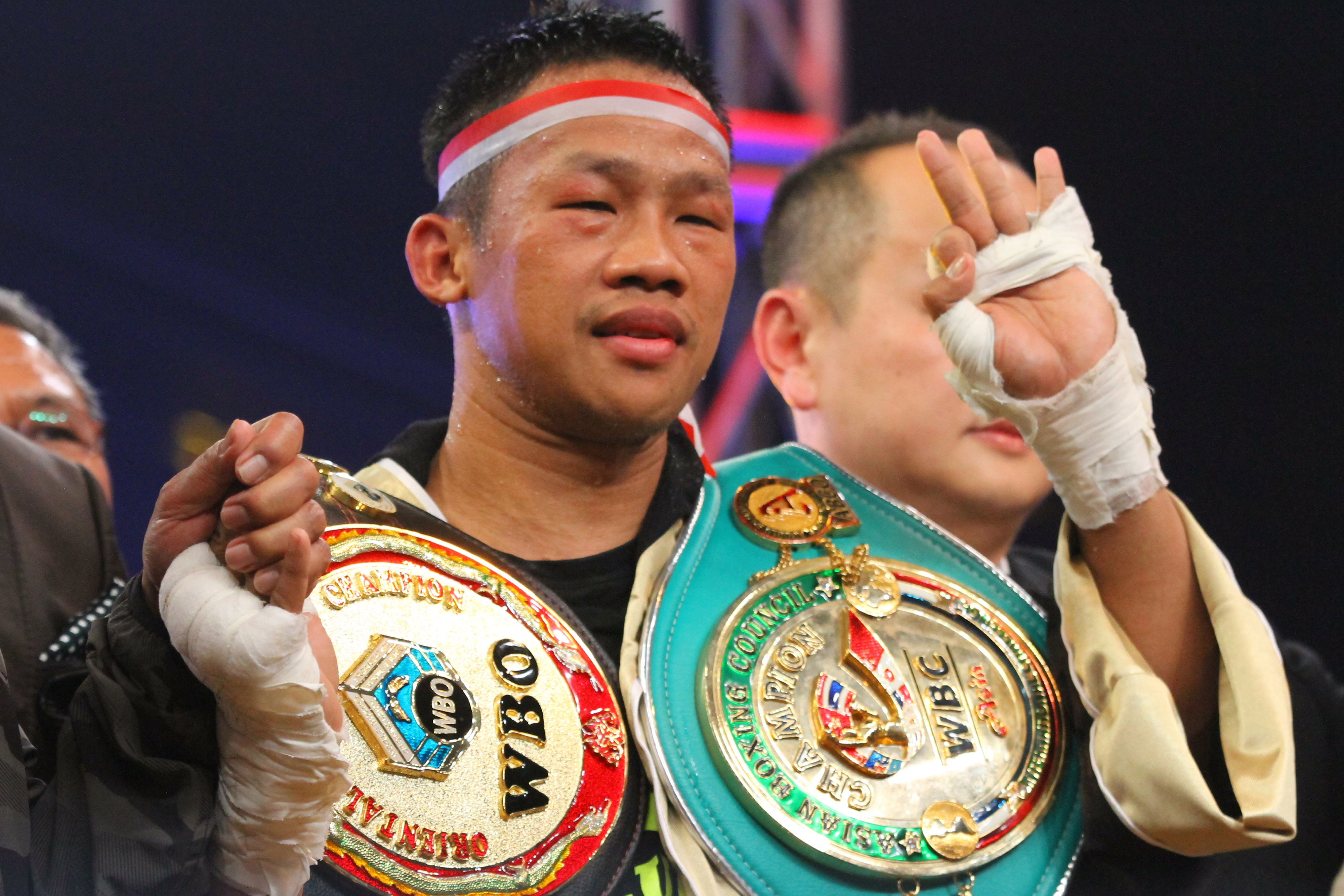 Petinju Indonesia Daud Yordan, juara WBC Asian Boxing Council Silver kelas ringan super.