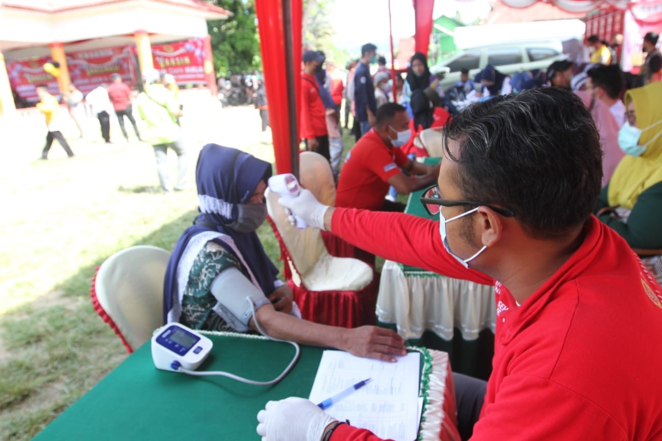 Binda Gorontalo mengakselerasi vaksinasi Covid-19 awal tahun 2022 untuk anak dan lansia sebagai kelompok rentan dan mengejar PTM 100%, Sabtu