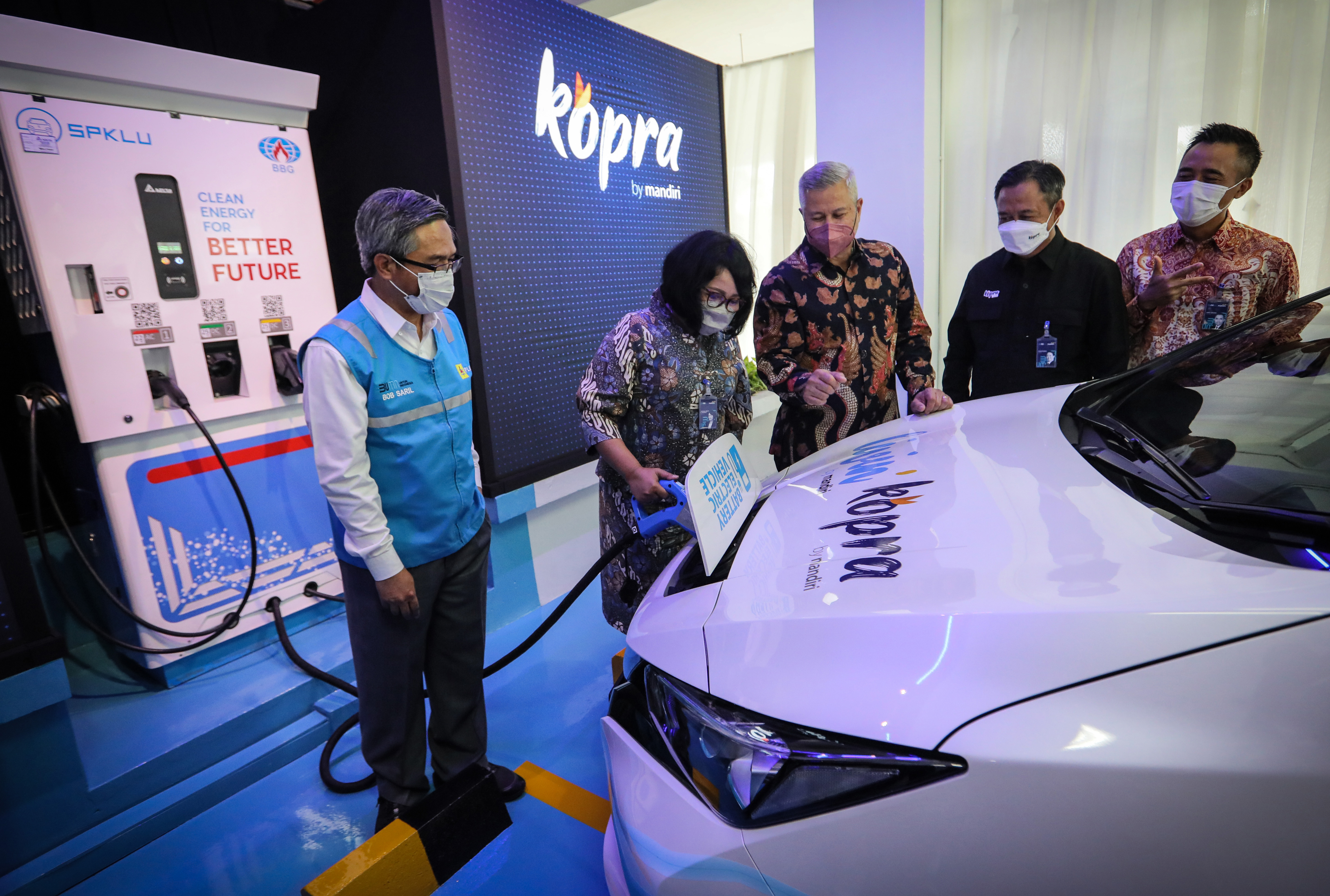 SPKLU di kantir pusta Bank Mandiri