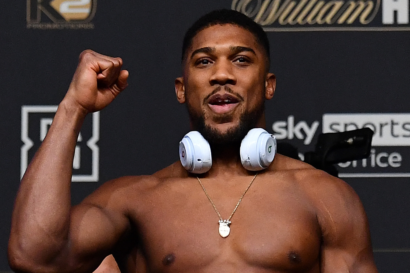 Petinju kelas berat Inggris Anthony Joshua