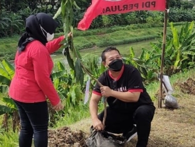 Sonny T Danaparamita (kanan).