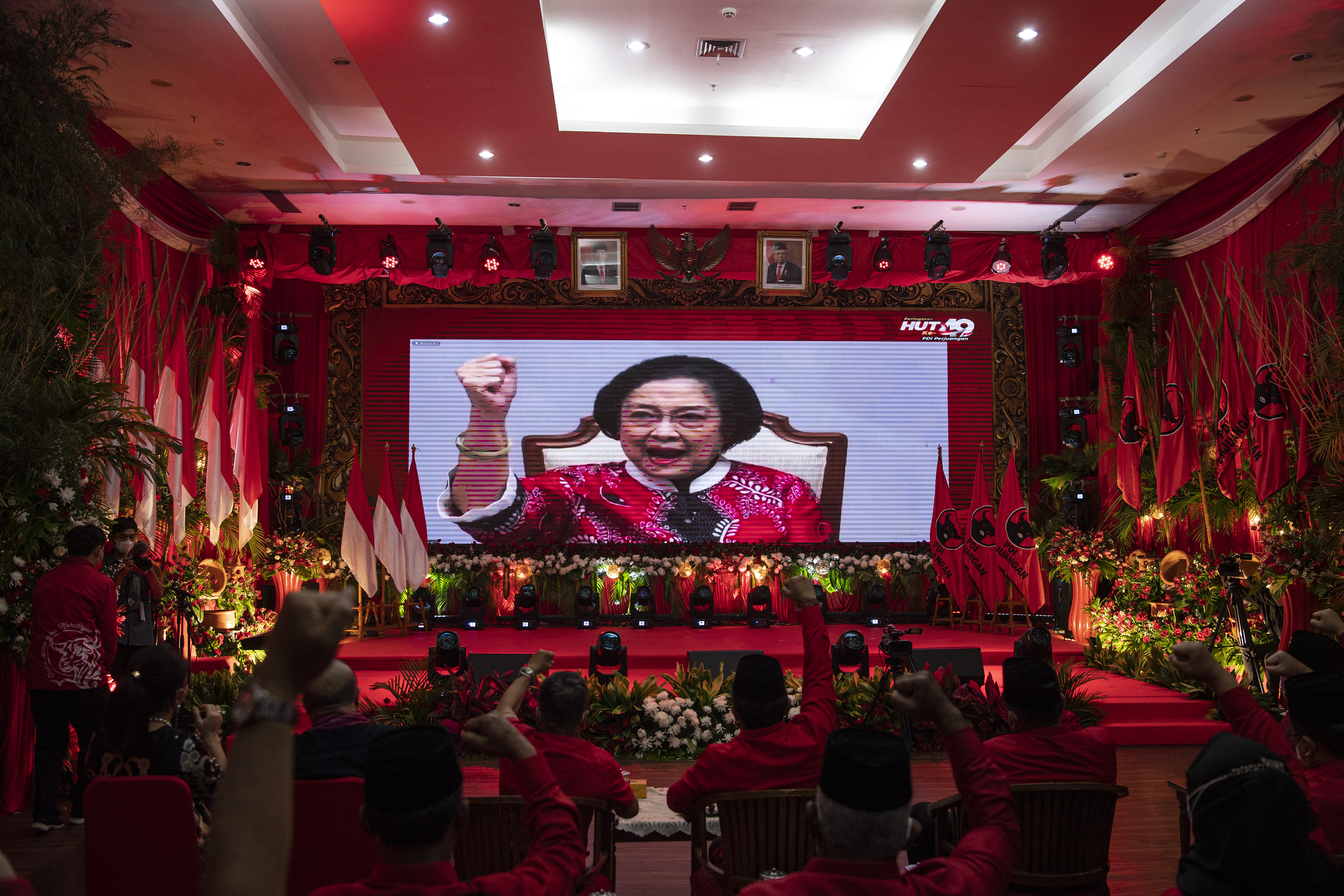 Ketua Umum PDIP Megawati Soekarnoputri berpidato di HUT ke-49 PDIP