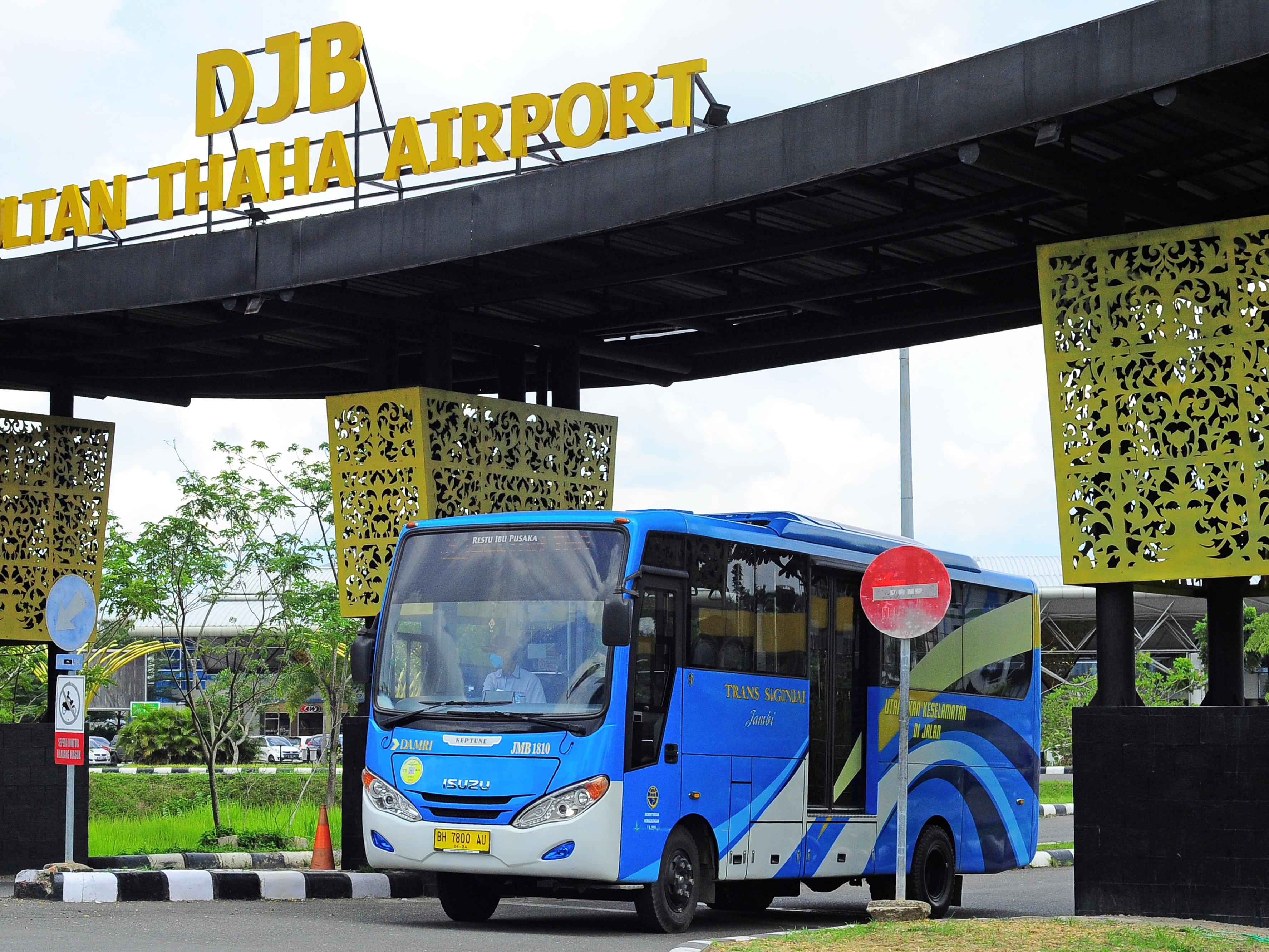 Bandara Sultan Thaha, Jambi, Kamis (22/4/2021).