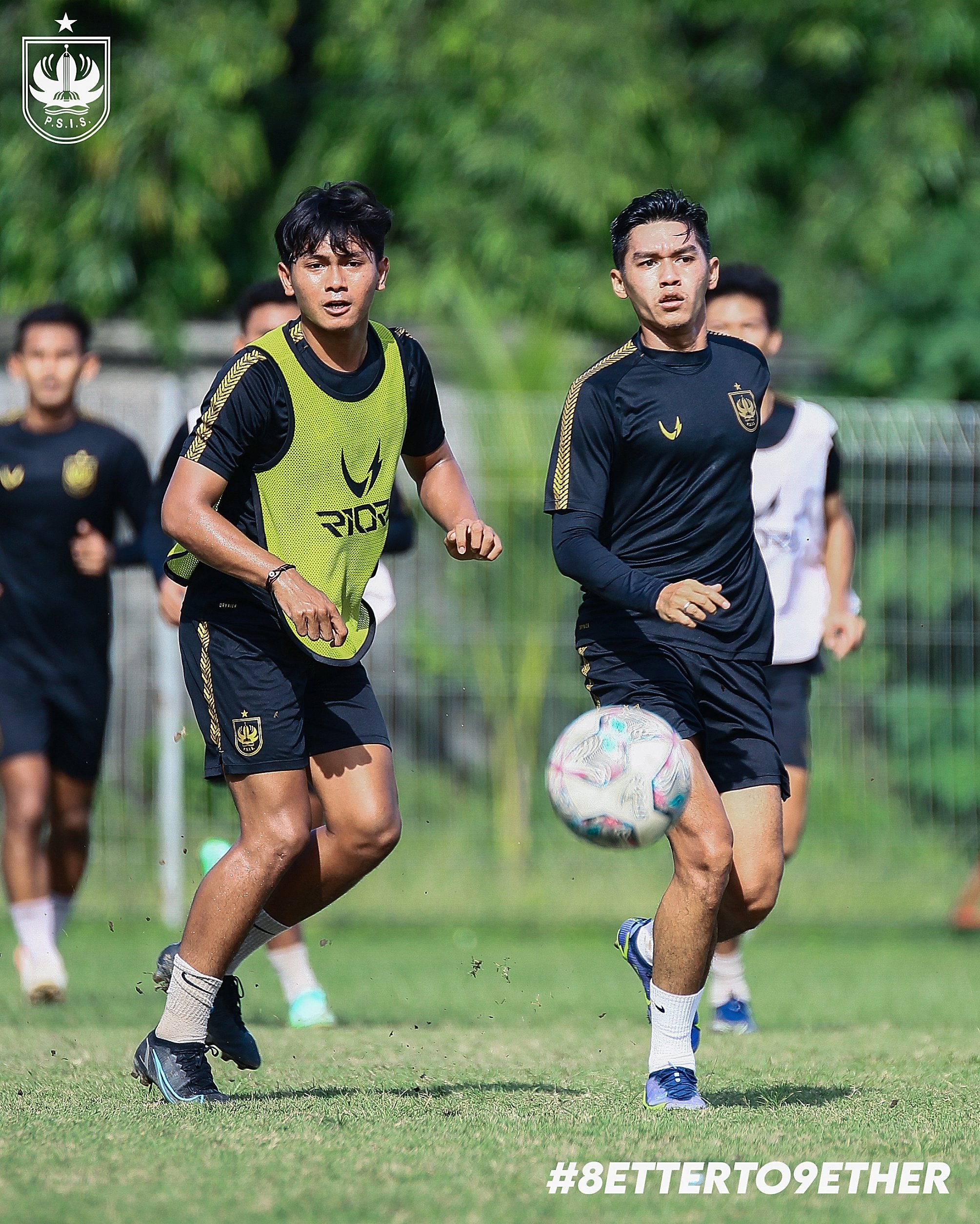 Skuad PSIS Semarang tengah menjalani latihan