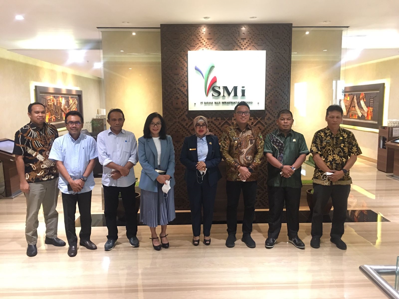 Bupati Morowali Utara Delis Julkarson dan Pimpinan DPRD kunjungi kantor PT SMI
