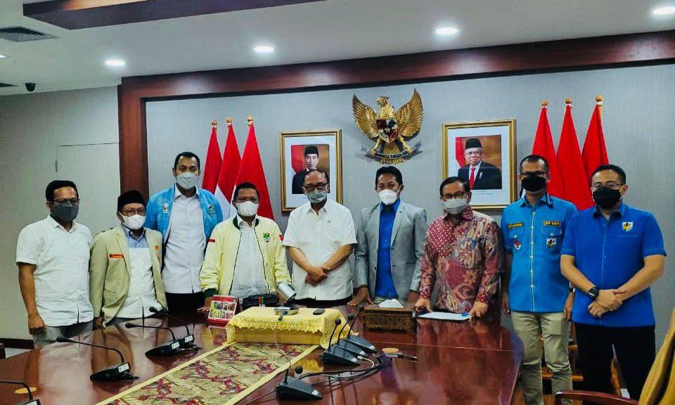 Menteri Sekretaris Kabinet Pramono Anung saat menerima silaturrahmi para pihak KNPI di Kantor Kementerian Sekretaris Kabinet.