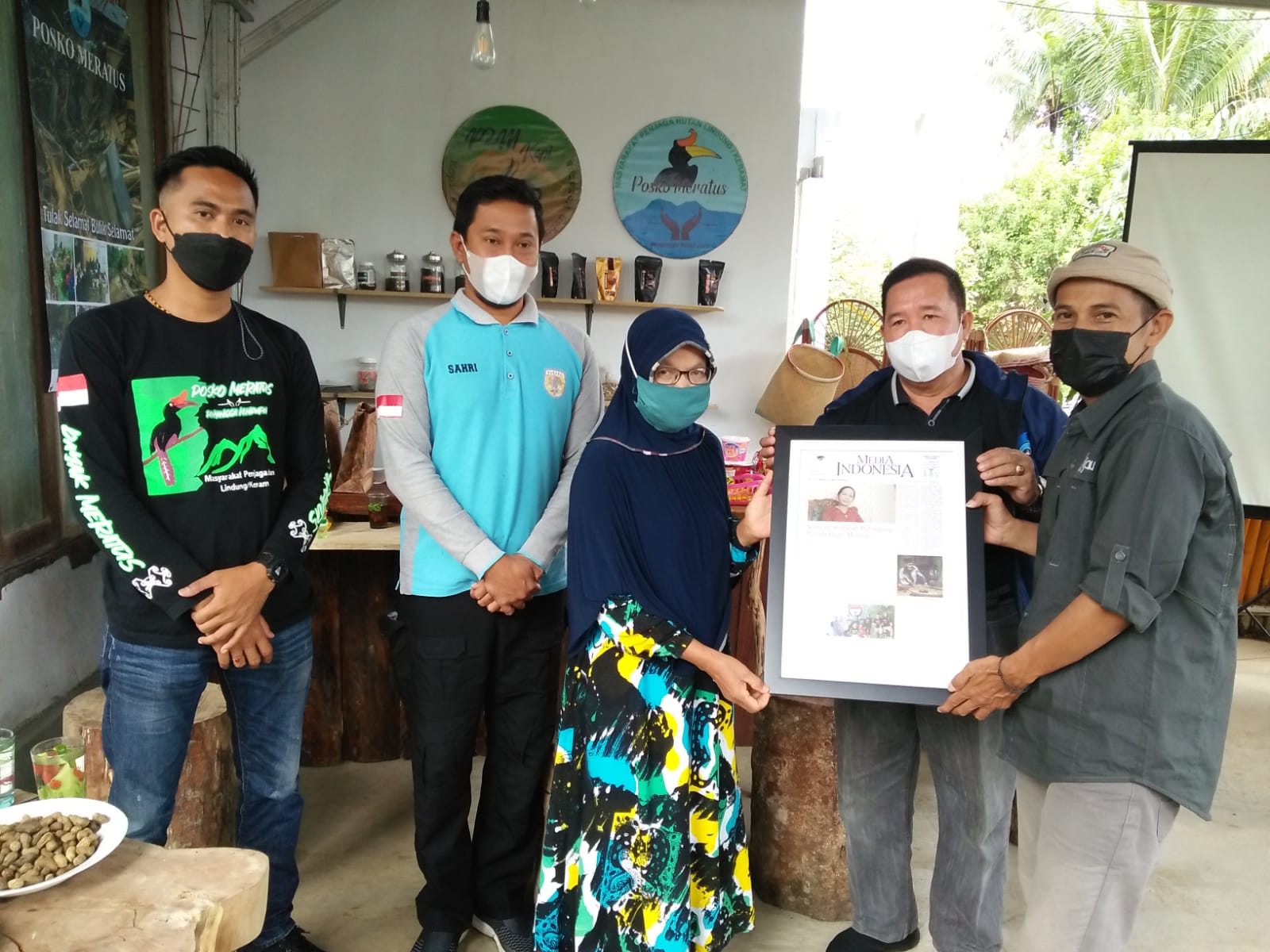 Relawan Posko Meratus menggelar pelatihan kebencanaan bagi generasi muda dari desa-desa rawan bencana di Kabupaten Hulu Sungai Tengah.