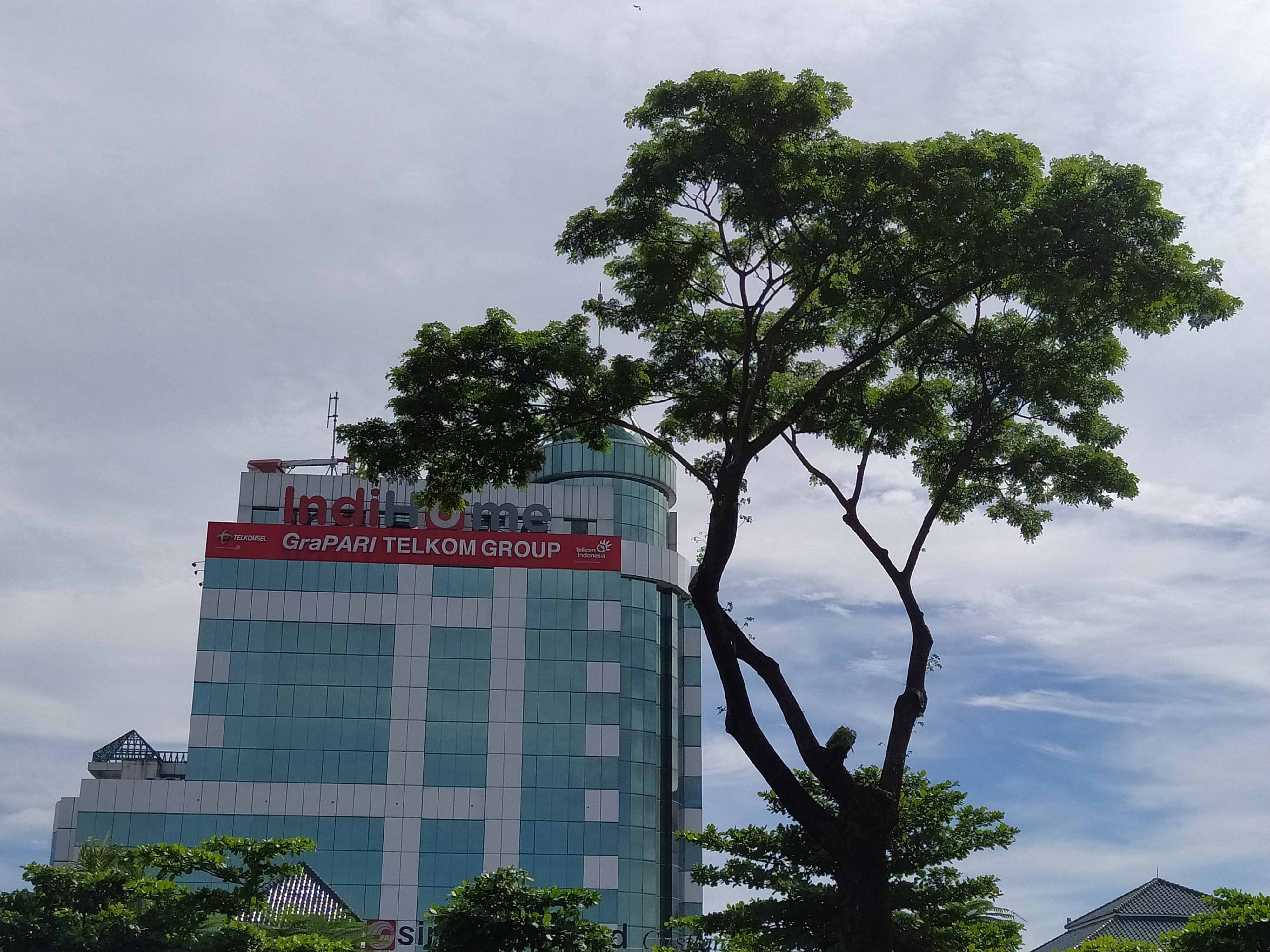 Gedung Telkom, Grapari, Indihome.