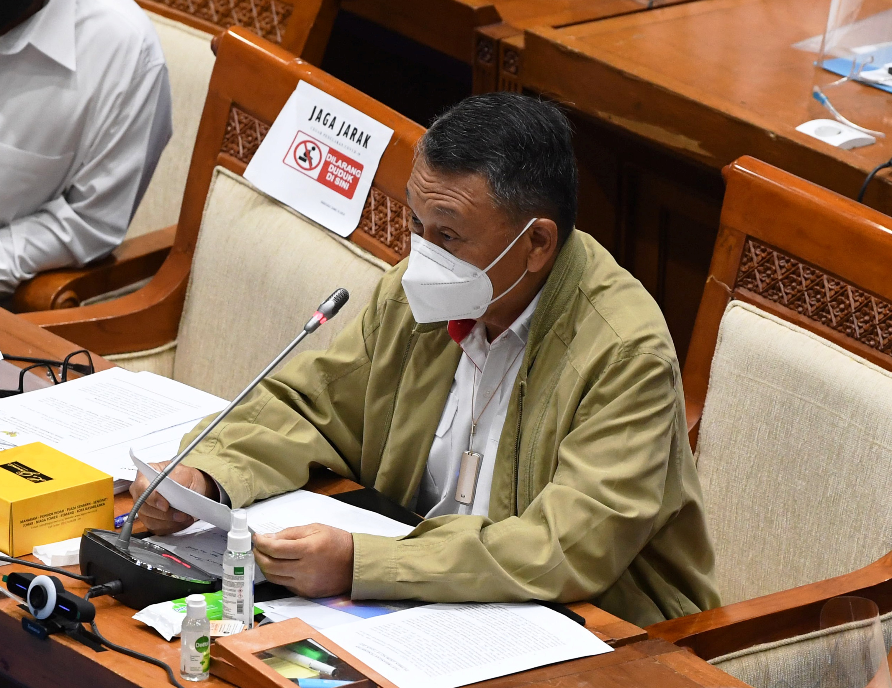 Menteri Energi dan Sumber Daya Mineral (ESDM) Arifin Tasrif saat mengikuti rapat kerja dengan Komisi VII DPR di Kompleks Parlemen, Senayan.