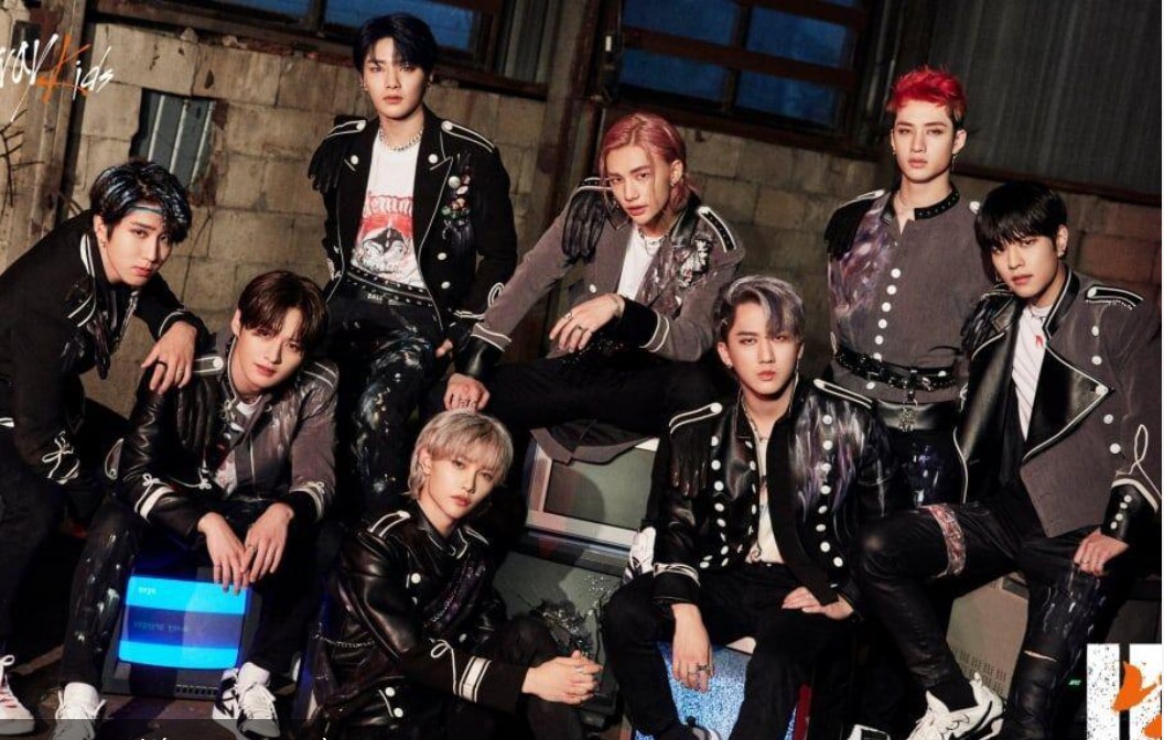 Stray Kids