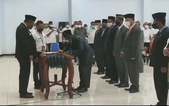 Suasana pelantikan 7 Pejabat Eselon II di aula kantor Bupati Lembata.