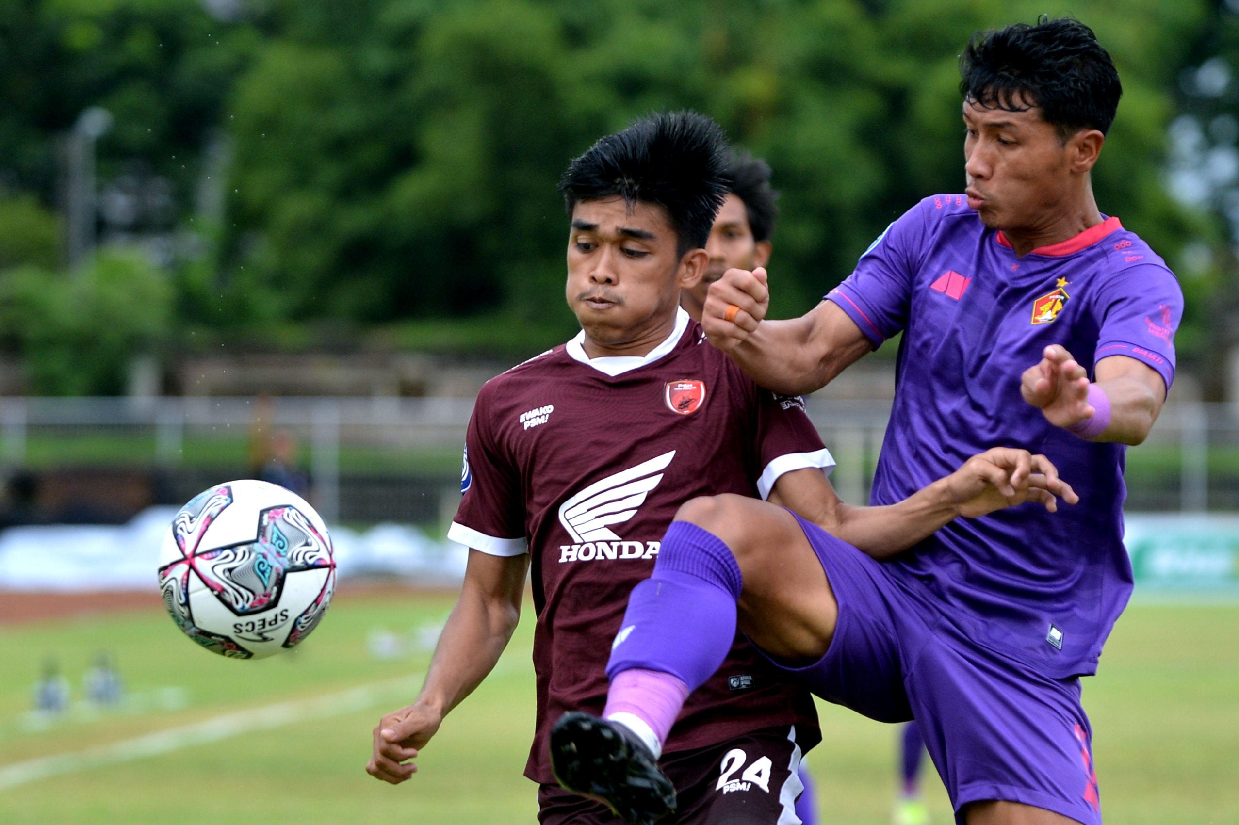 Laga Liga 1 antara PSM dan Persik