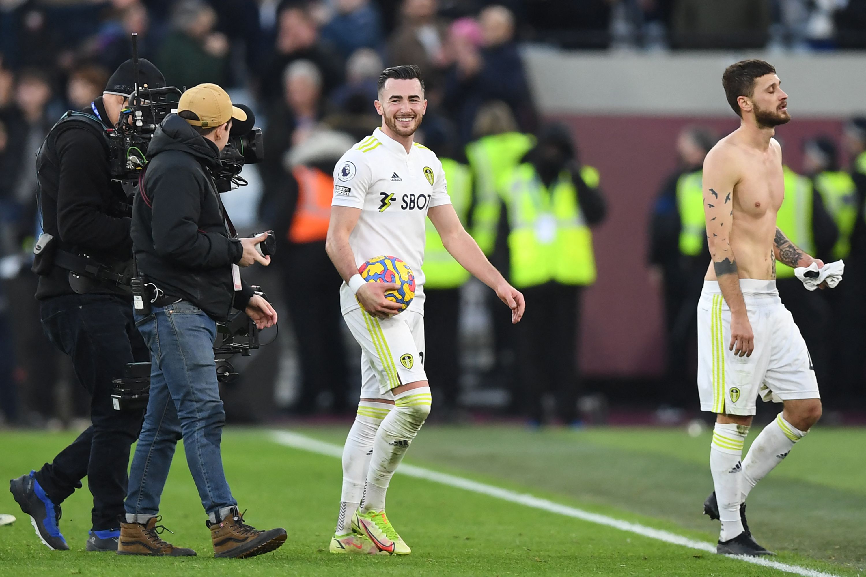 Harrison Hattrick, Leeds Kalahkan West Ham