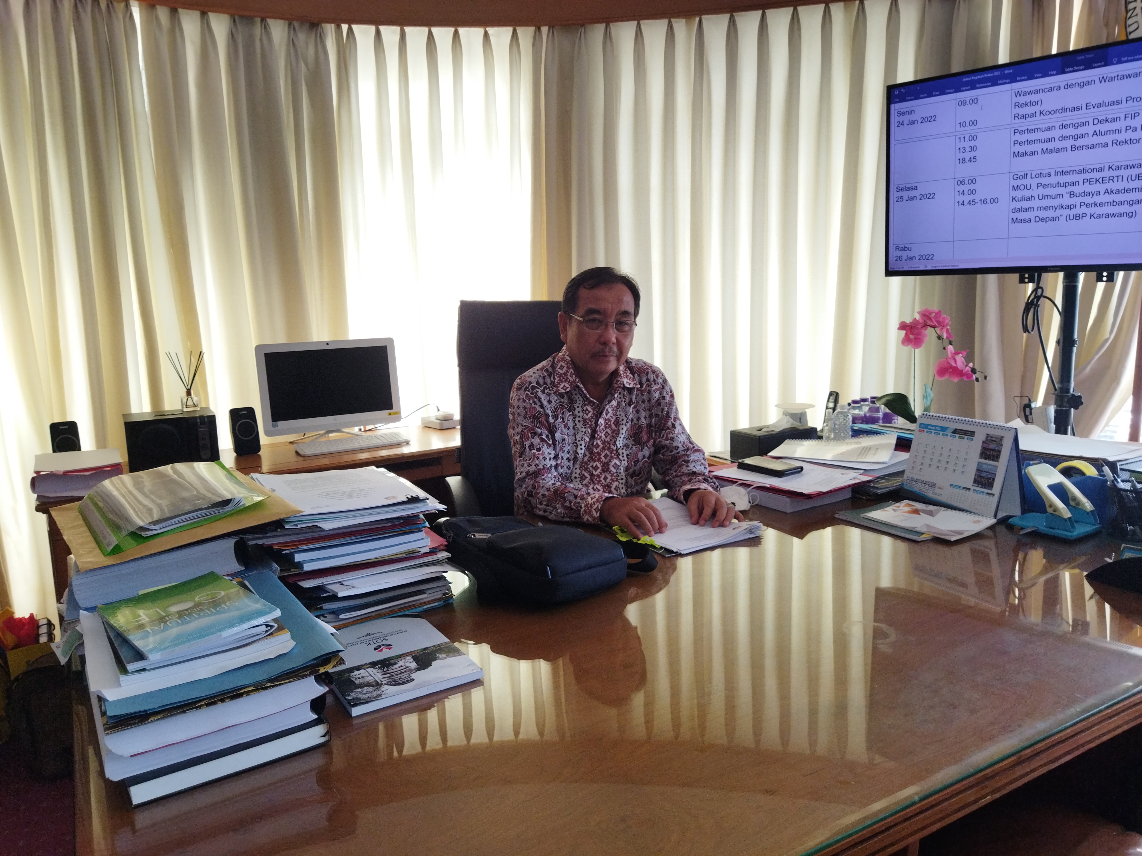 Rektor Universitas Pendidikan Indonesia Prof HM Solehuddin