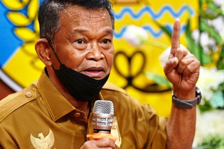 Gubernur Sulawesi Tengah, Rusdy Mastura. 