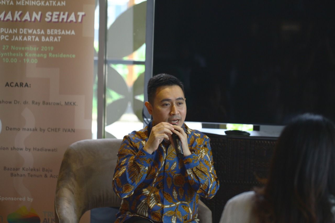 Founder & Chairman Health Collaborative Center Dr dr Ray Wagiu Basrowi MKK.