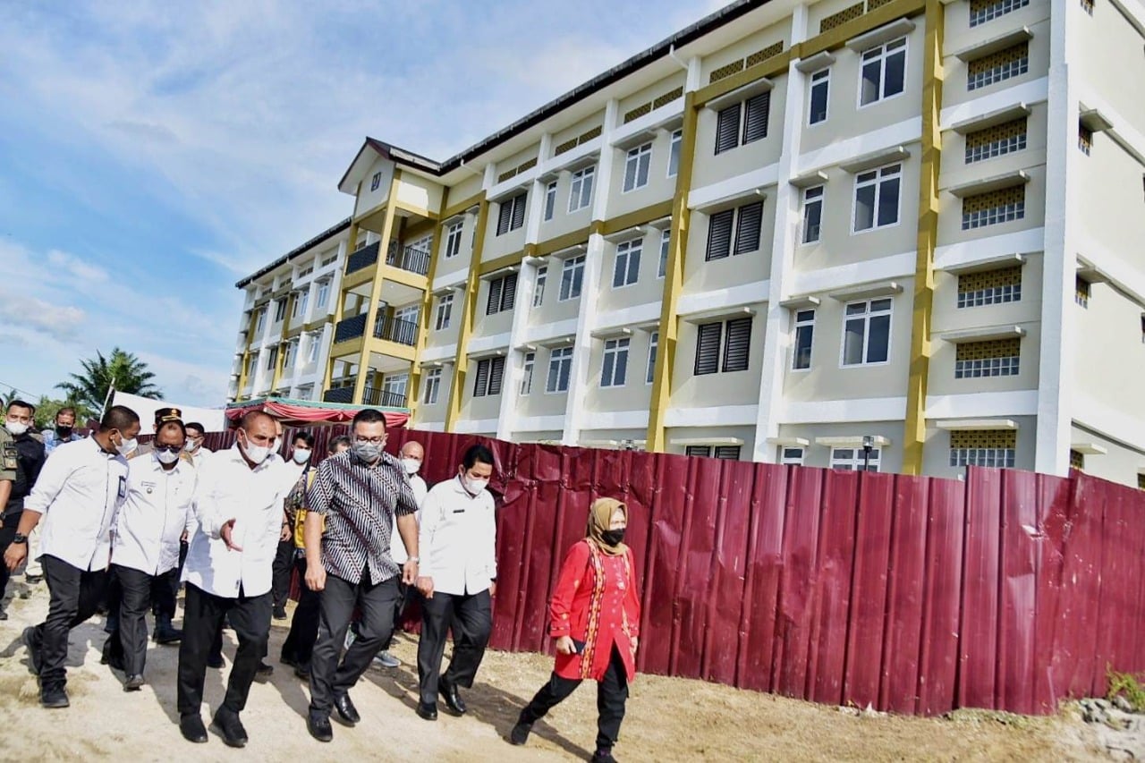 Gubernur Sumatra Utara Edy Rahmayadi saat meresmikan rusun di KEK Sei Mangkei, Kabupaten Simalungun.