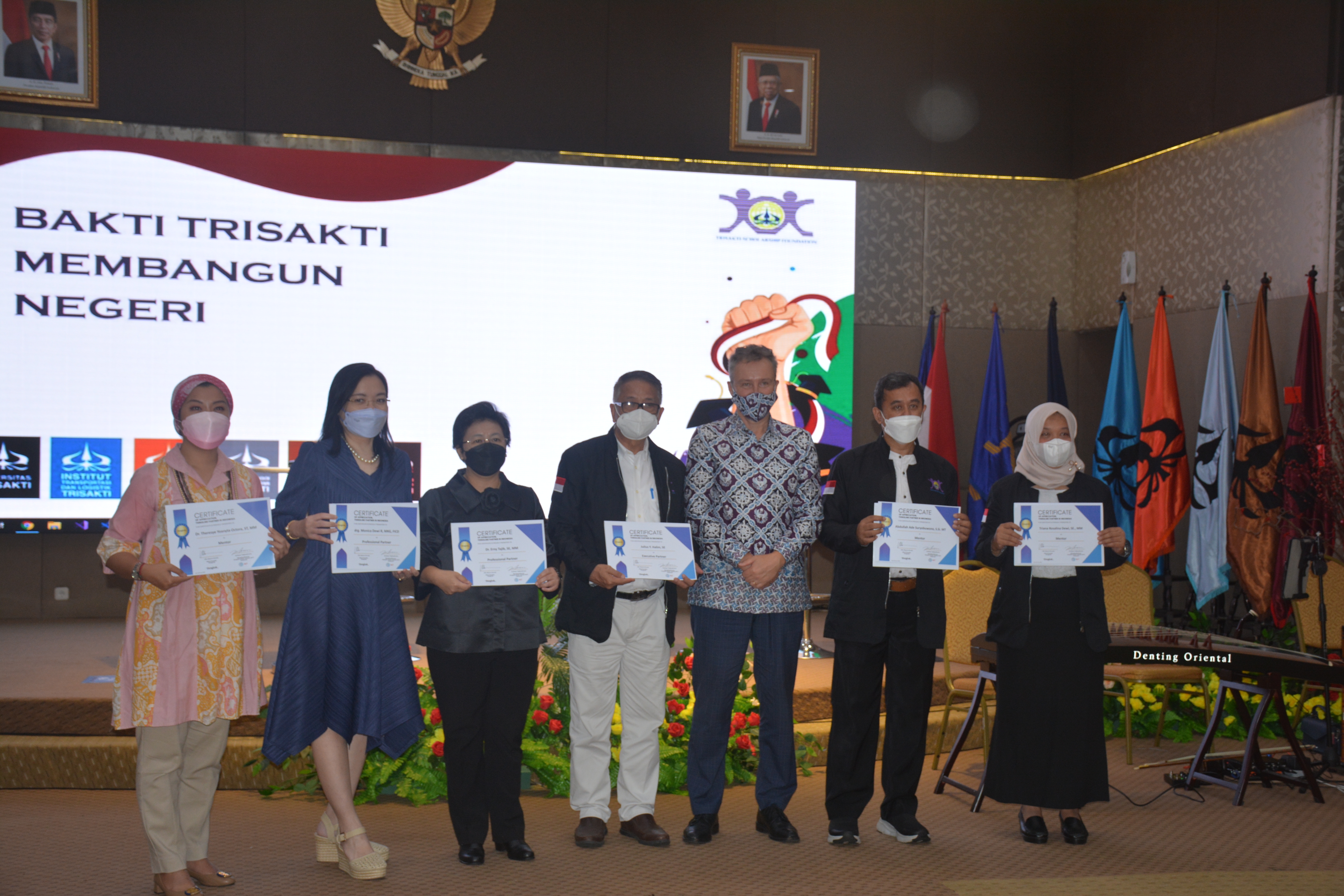 Pisah-Sambut penerima beasiswa Yayasan Trisakti