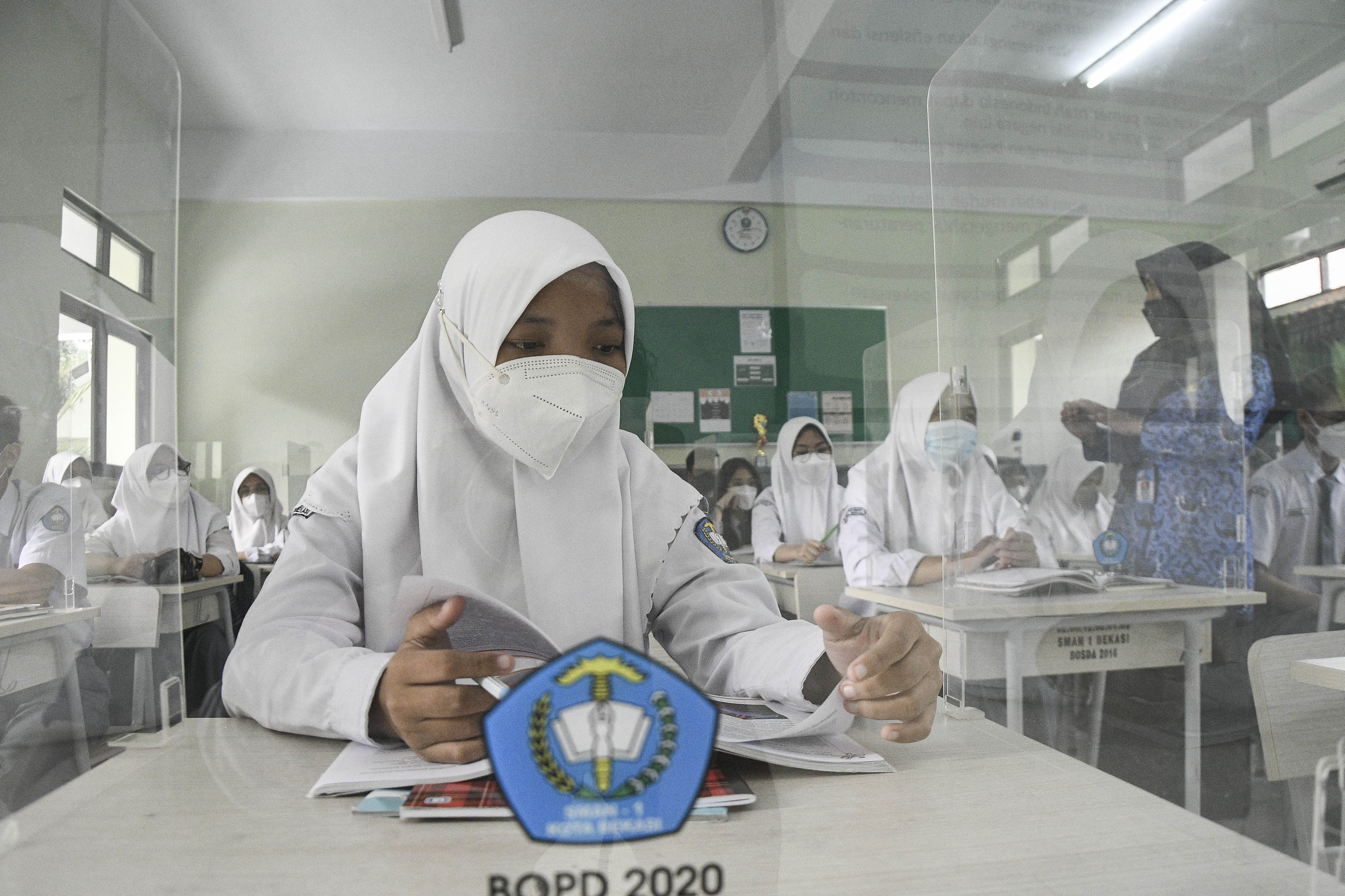 Pelaksanaan PTM 100 persen di Bekais, Jawa Barat