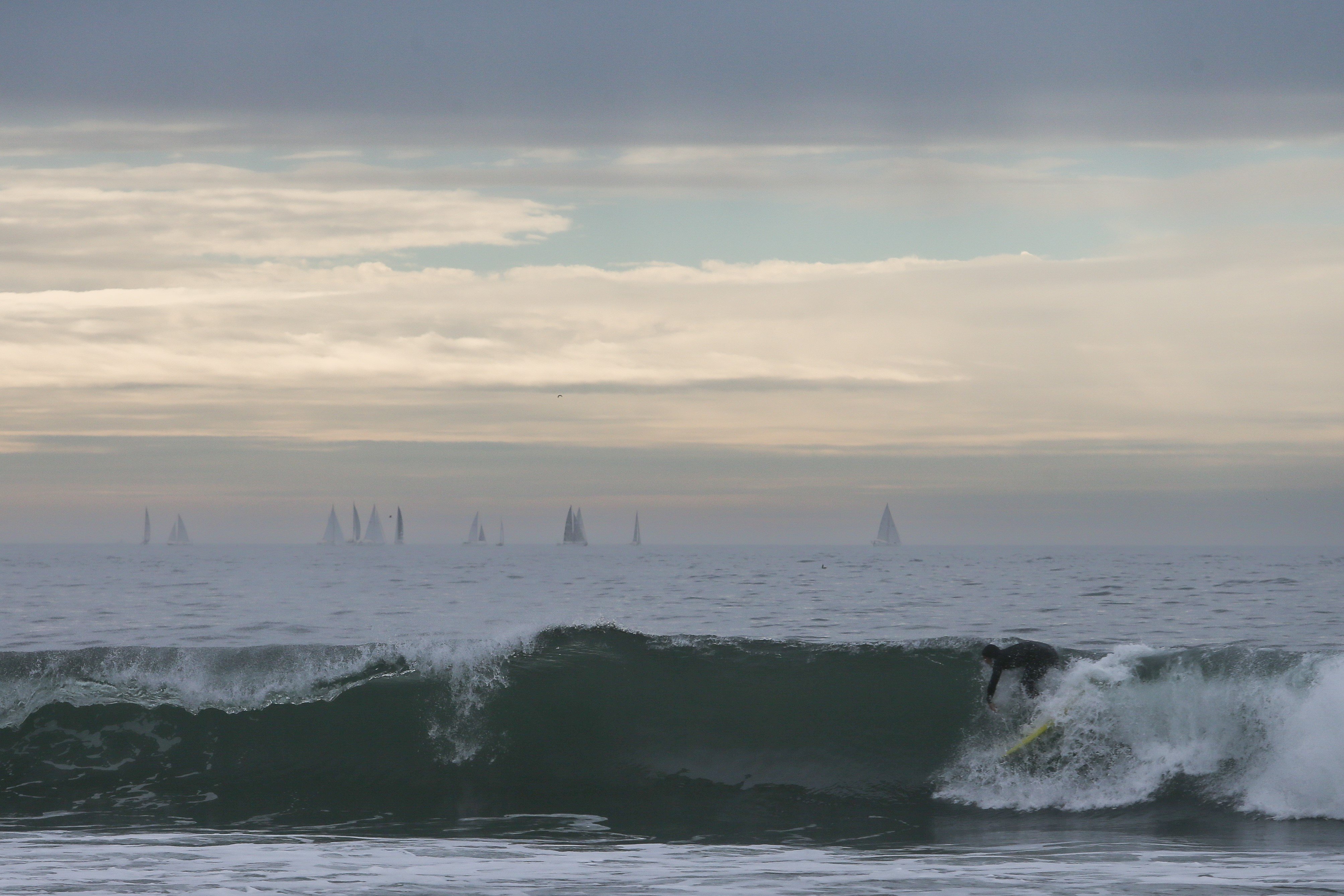 Komunikasi Terputus akibat Tsunami, Nasib Lima WNI di Tonga belum Diketahui