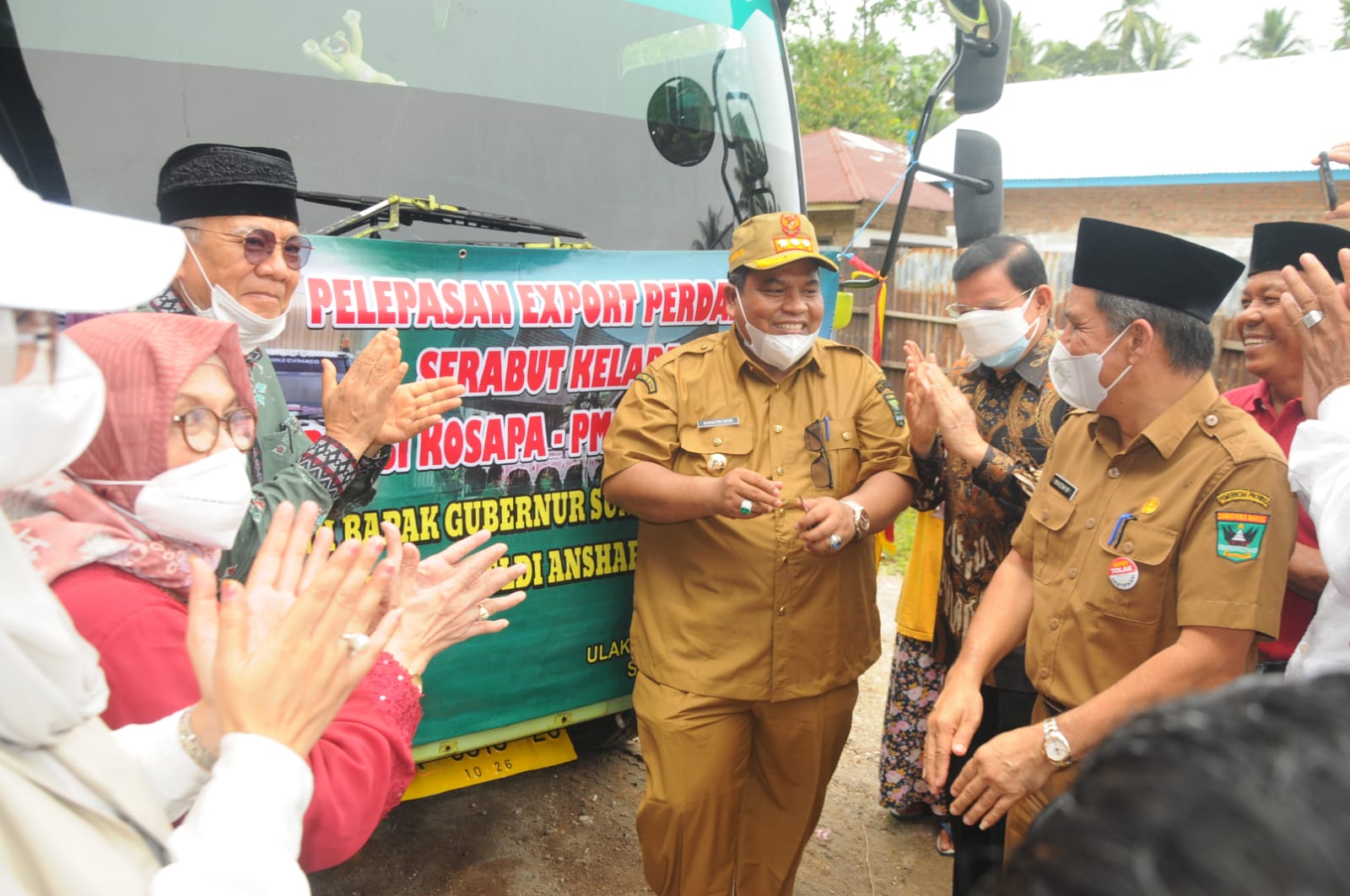 Pelepasan ekspor sabut dan serbuk kelapa ke Tiongkok