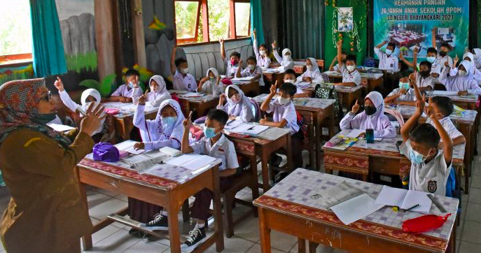 Antisipasi Omikron, Pemkot Bekasi Tunda PTM 100%